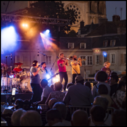 Les Flagrants Délires
