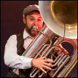 Jujubees swing combo