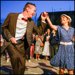 Jujubees swing combo