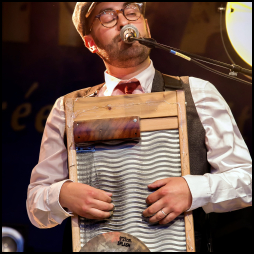 Jujubees swing combo