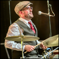 Jujubees swing combo