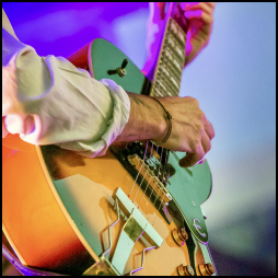 Jujubees swing combo