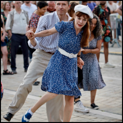 Jujubees swing combo